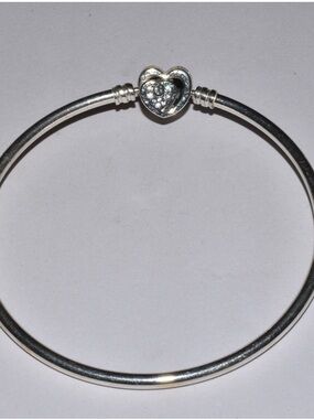 Pandora Moments Entwined Infinite Hearts Clasp Bangle Bracelet Silver